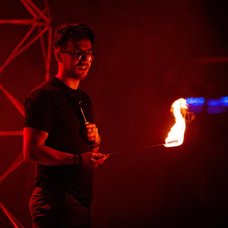 INTERVIEW: Chatting with magician James Phelan (Paul Daniels' nephew!) ahead of his gigs in Exeter 